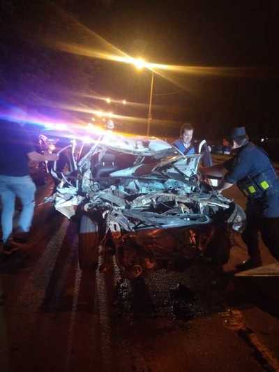 Aparatoso accidente deja un lesionado y daños materiales en CDE