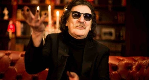 Diario HOY | Buenos Aires celebra los 70 años de su roquero emblema, Charly García
