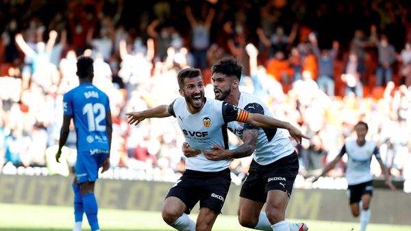 El Valencia iguala dos goles en contra en la prolongación