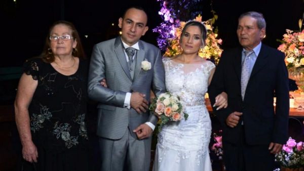 El sí, acepto de Francisco  y Yennie
