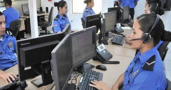 La Nación / Convocan al comandante por falencias en el 911