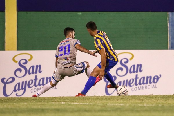 Luqueño y 12 de Octubre empataron 0-0 por la 13ª fecha | Ñanduti