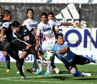 Libertad-Nacional: ventaja repollera, pero mejor realidad alba - Fútbol - ABC Color