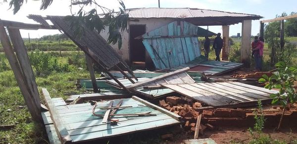 Heridos y cuantiosos daños deja temporal en Villa del Rosario - Nacionales - ABC Color