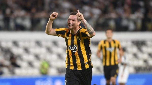 Guaraní vence a Olimpia y amplía su ventaja