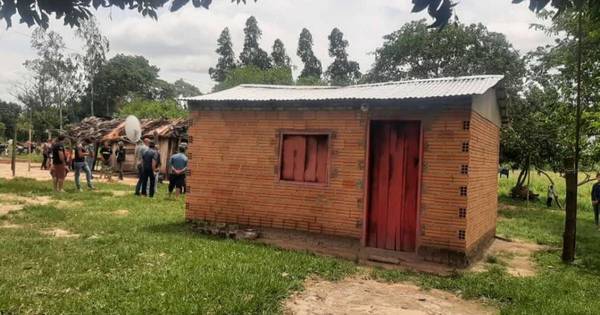 La Nación / Tragedia en Santa Rosa del Aguaray: caída de rayo mata a una familia completa