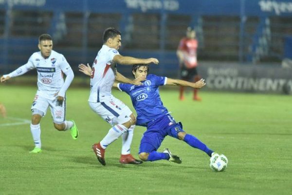 Sol de América iguala ante Nacional y frena su marcha
