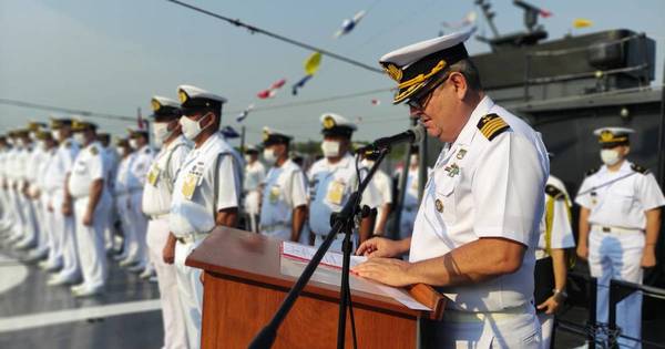 La Nación / Asumió el nuevo comandante de la Flota de Guerra