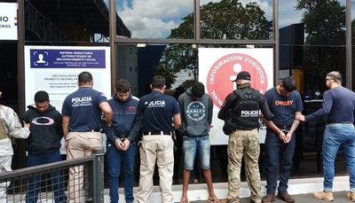 Expulsan a criminales del PCC