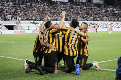 Guaraní se queda con el clásico más añejo y se mantiene en la punta - ADN Digital