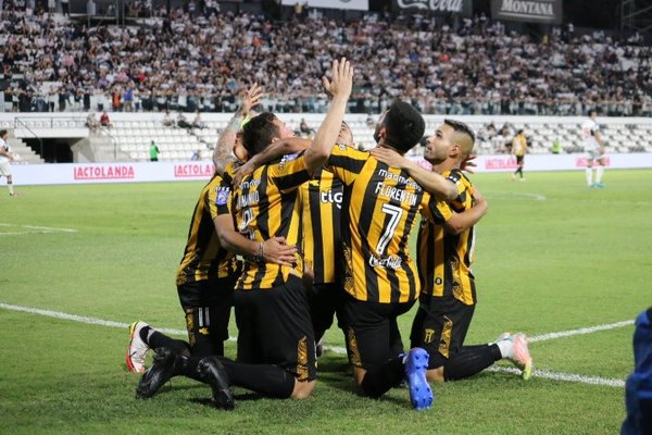Guaraní se queda con el clásico más añejo y se mantiene en la punta - ADN Digital