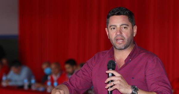 La Nación / “Hugo Velázquez, candidato funcional de la oposición”