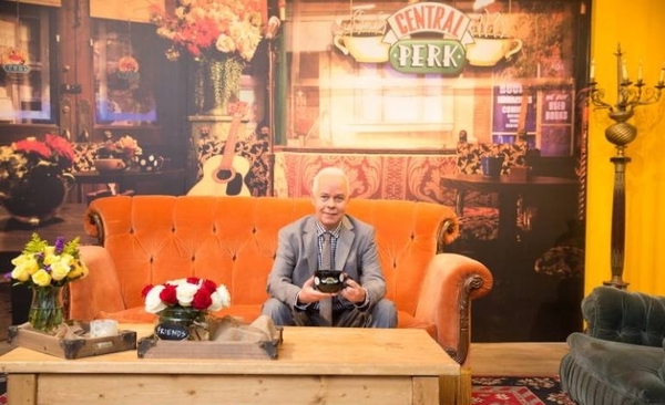 Diario HOY | Muere actor de Friends, el camarero del Central Perk