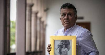 La Nación / “Ojalá ande por ahí”, México busca a nacidos en cautiverio durante guerra sucia