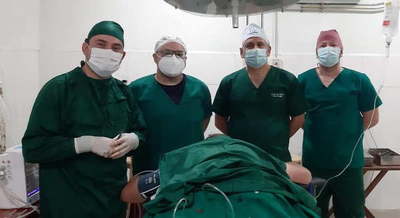Realizan con éxito Neurocirugía de Columna Vertebral - Noticiero Paraguay