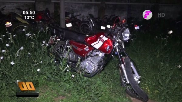 Choque entre moto y auto acaba con la vida de un adolescente de 16 años