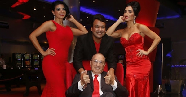 Rossana Barrios y Gustavo Cabaña celebran el aniversario de “El Gran Maestro”