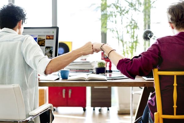 Empresas locales se destacan en ranking internacional por compromiso con la juventud - MarketData