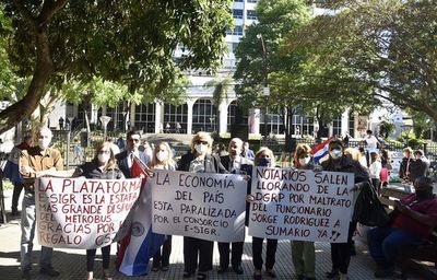 Ante nueva protesta de escribanos, la Corte Suprema suspende plazos registrales - Nacionales - ABC Color