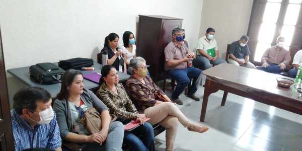 Ciudadanos se reúnen con autoridades electas | Radio Regional 660 AM