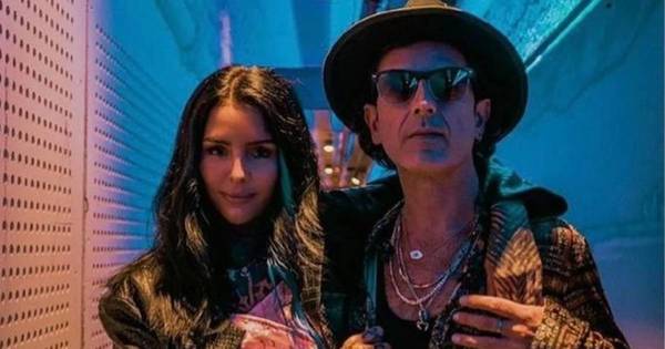 La Nación / Cande Tinelli y la romántica dedicatoria a su novio Coti Sorokin
