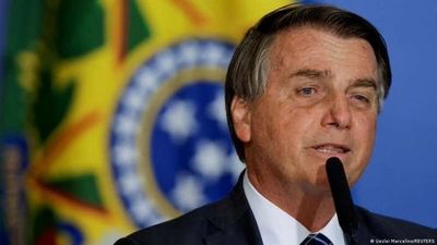 Facebook elimina video de Bolsonaro donde vincula a las vacunas contra el Covid-19 con el sida