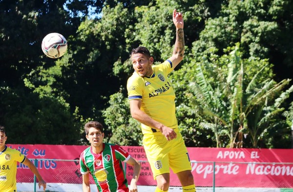 Estrepitosa caída: Deportivo Capiatá es el tercer descendido de la Intermedia - Megacadena — Últimas Noticias de Paraguay