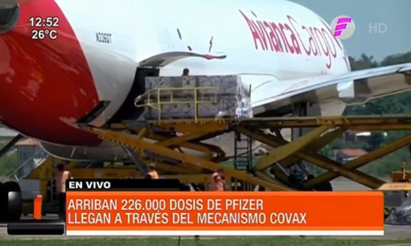 Arriban 225.810 dosis de Pfizer vía COVAX | Telefuturo