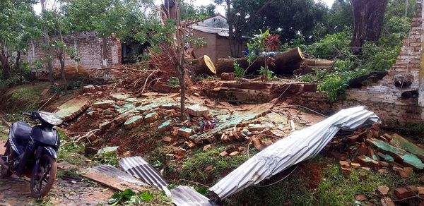 Afectados por temporal esperan asistencia de la SEN en Itacurubí del Rosario - Nacionales - ABC Color