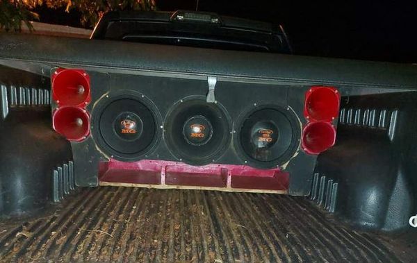 Detienen a dos automovilistas por polución sonora - ABC en el Este - ABC Color
