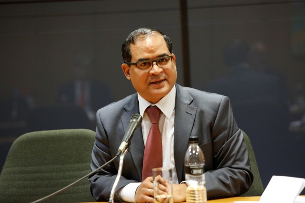 Opositor venezolano denuncia la subida del 1.900 % de la gasolina subsidiada - MarketData