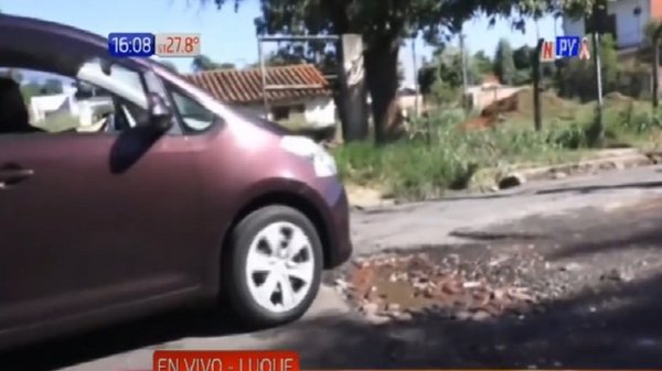 Cráteres de horror tienen hartos a ciudadanos de Luque | Noticias Paraguay