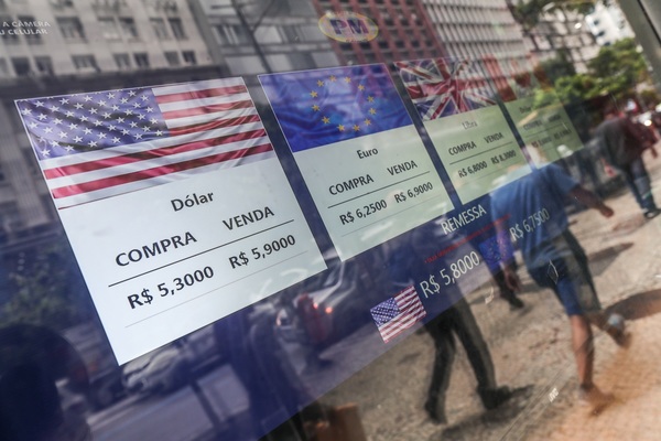 La bolsa de Sao Paulo recupera terreno con una subida del 2,3 % - MarketData