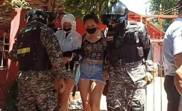 Imputan a dos mujeres detenidas tras allanamiento de aguantadero