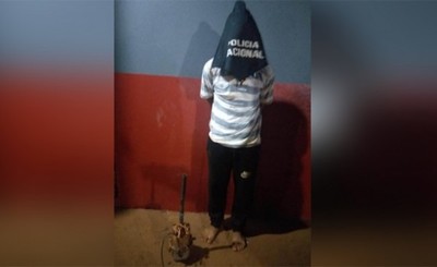 Reducen a golpes a ladrón sorprendido en patio ajeno