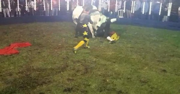Crónica / RUEDO, PASIÓN Y PELIGRO. Sustazo por torero atacado