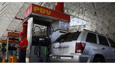 Denuncian suba de 1.900% de la gasolina en Venezuela