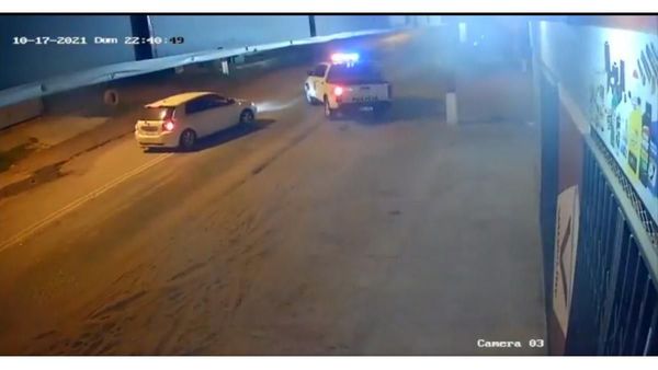 Hombre pierde dedo tras disparo policial