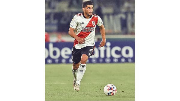 River gusta, golea y acaricia el campeonato