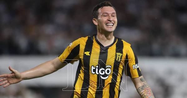La Nación / Fernando Fernández, “La fiera” de los goles