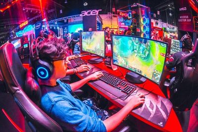 ¡Saca tu talento gamer y compite!