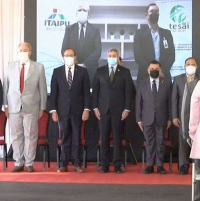 Plan oficialista de postular a Marito abre conflicto institucional en el país