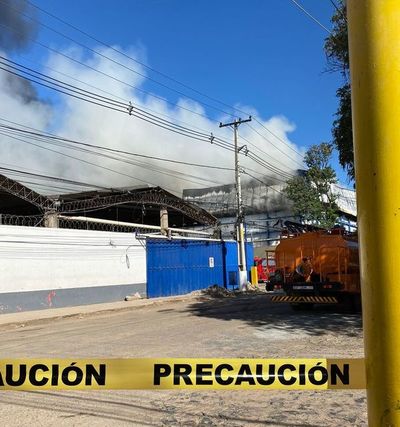 Confirman que todo el personal del frigorífico incendiado se encuentra a salvo - Nacionales - ABC Color