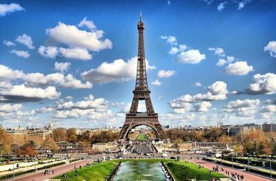 Llegando a París - El Independiente