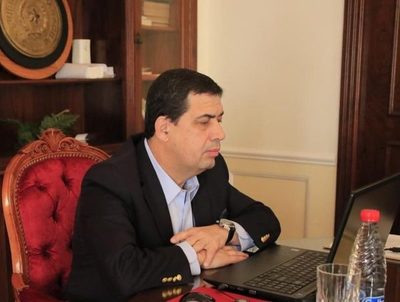 Hugo Velázquez: "el partido está secuestrado, desde la calle España Cartes maneja a sus diputados" · Radio Monumental 1080 AM