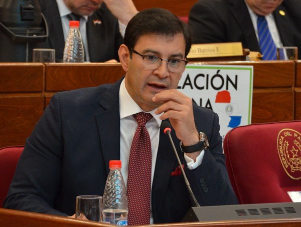 Silvio 'Beto' Ovelar: "no soy de Honor Colorado, por ahora" · Radio Monumental 1080 AM
