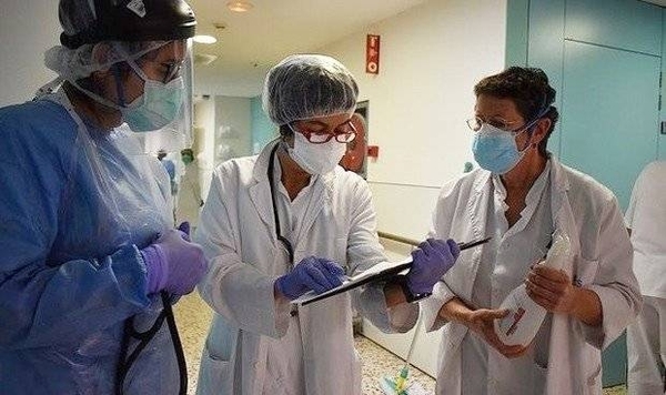 Diario HOY | OMS estima que pandemia está "lejos del final" y mantiene emergencia mundial