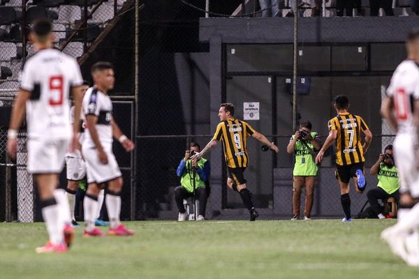 La razón por la que Guaraní festejó erróneamente los 100 goles de Fernando Fernández - Guaraní - ABC Color