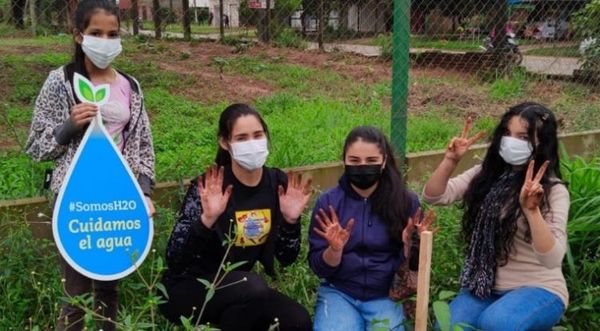 Sonidos de la Tierra encabezó plantación de arbolitos en distintos puntos del país