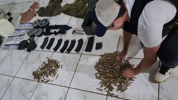 Incautan armas y municiones en Pedro Juan Caballero - Noticiero Paraguay